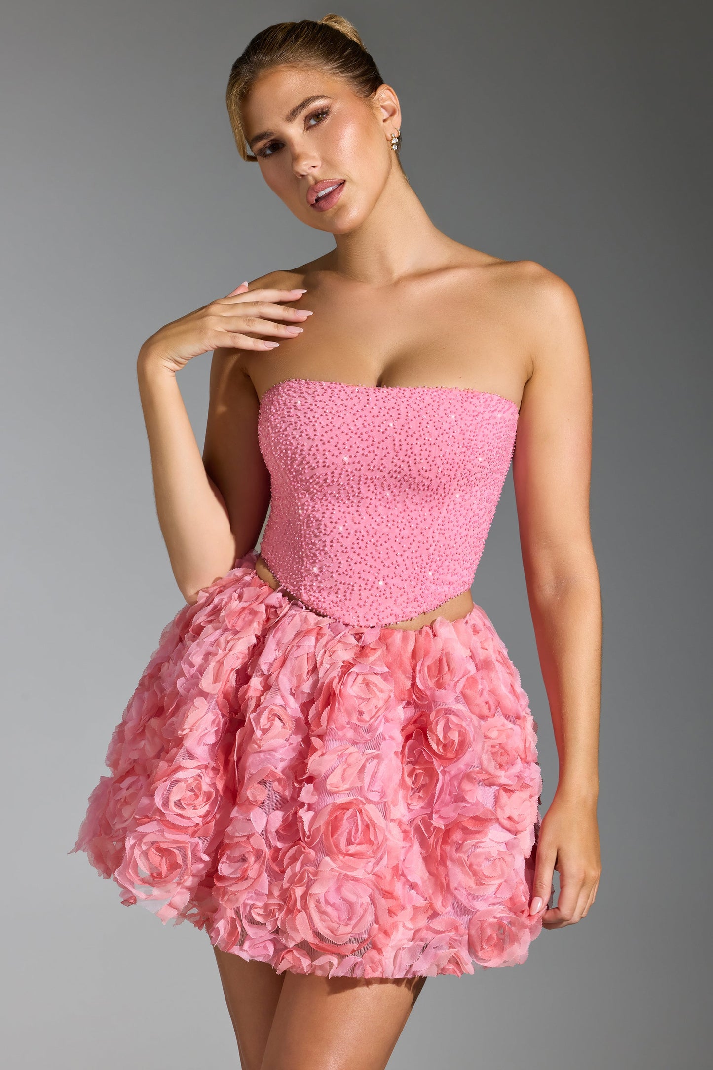 Floral-Appliqu�� Mini Skirt in Pink