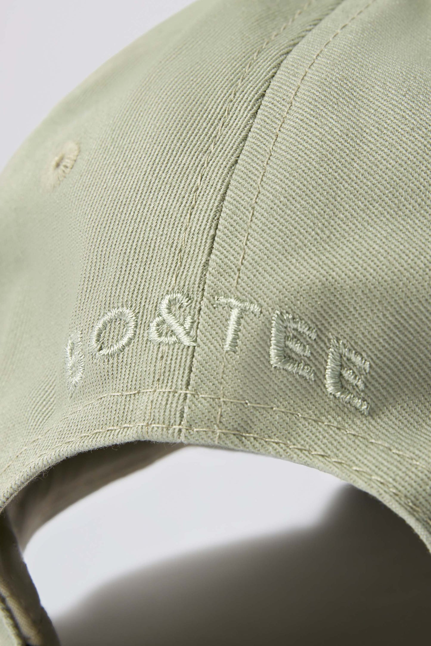 Appliqu�� Baseball Cap in Mineral