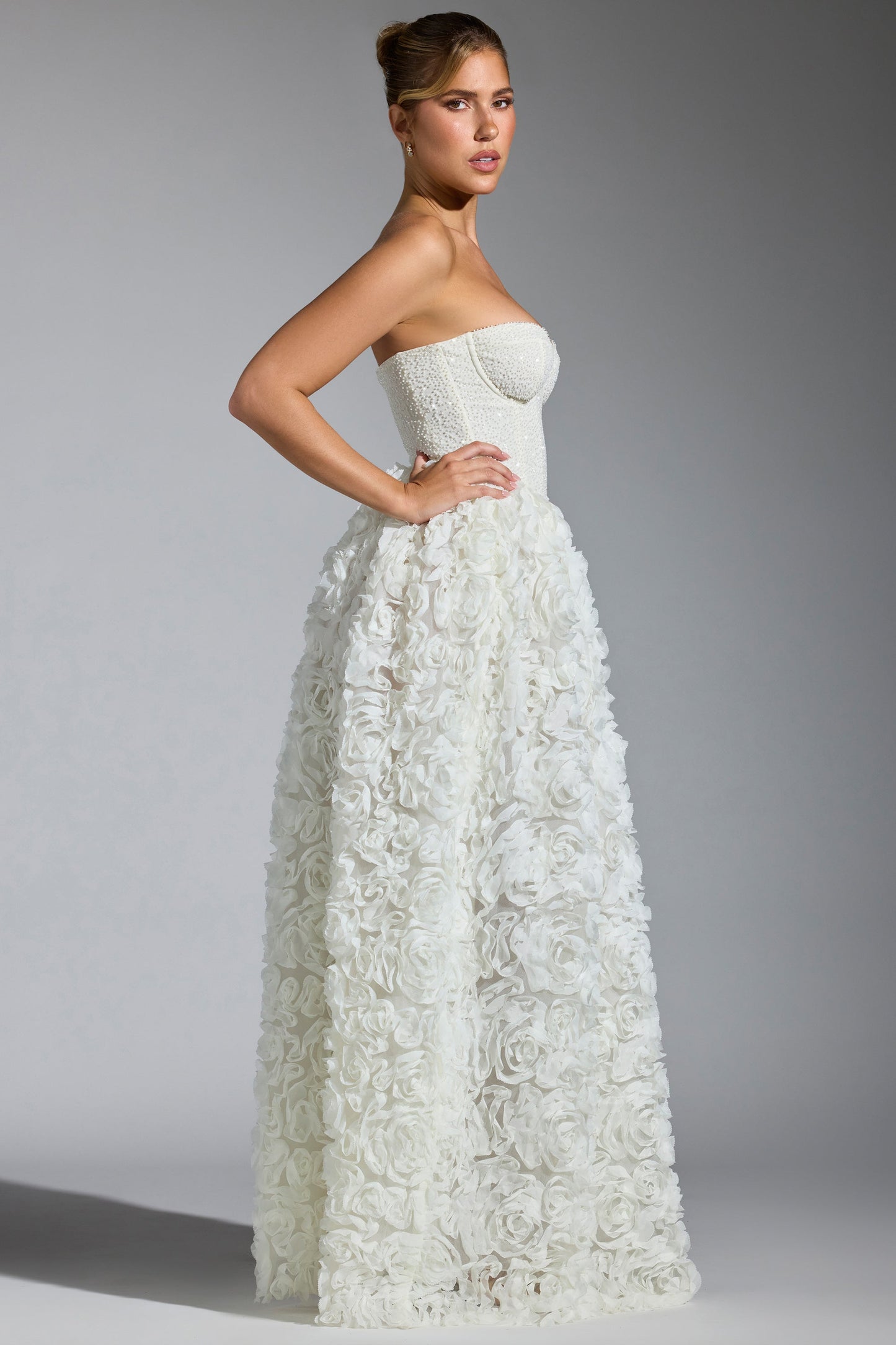 Embellished Floral-Appliqu�� Corset Gown in White