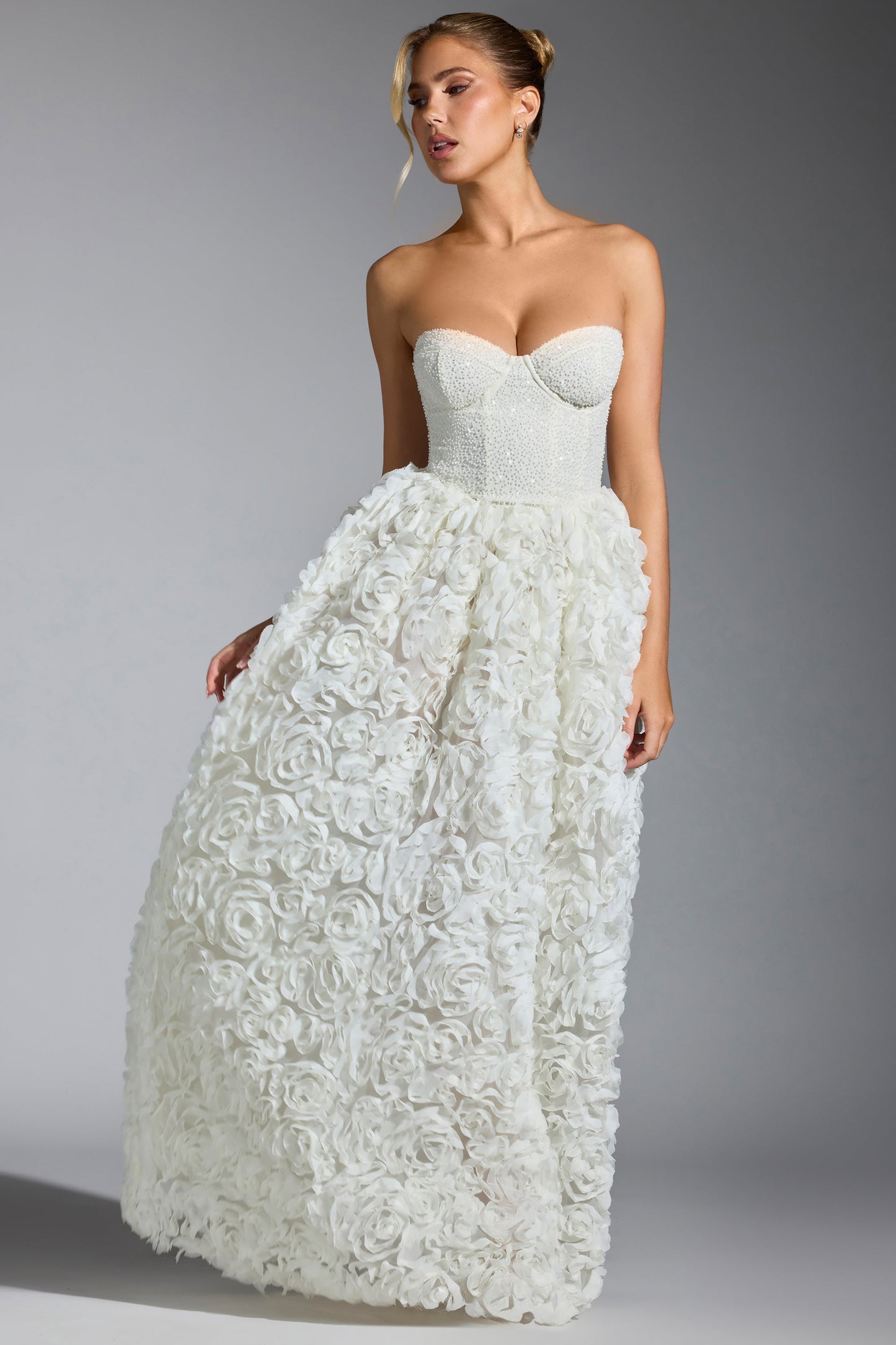 Embellished Floral-Appliqu�� Corset Gown in White