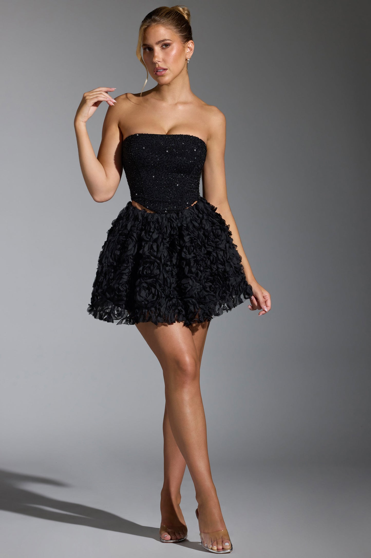 Floral-Appliqu�� Mini Skirt in Black