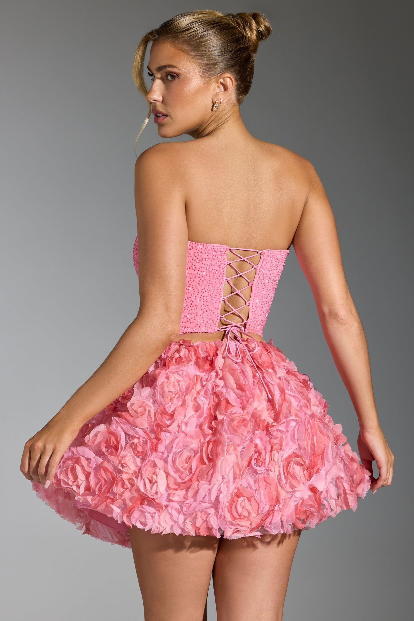 Floral-Appliqu�� Mini Skirt in Pink