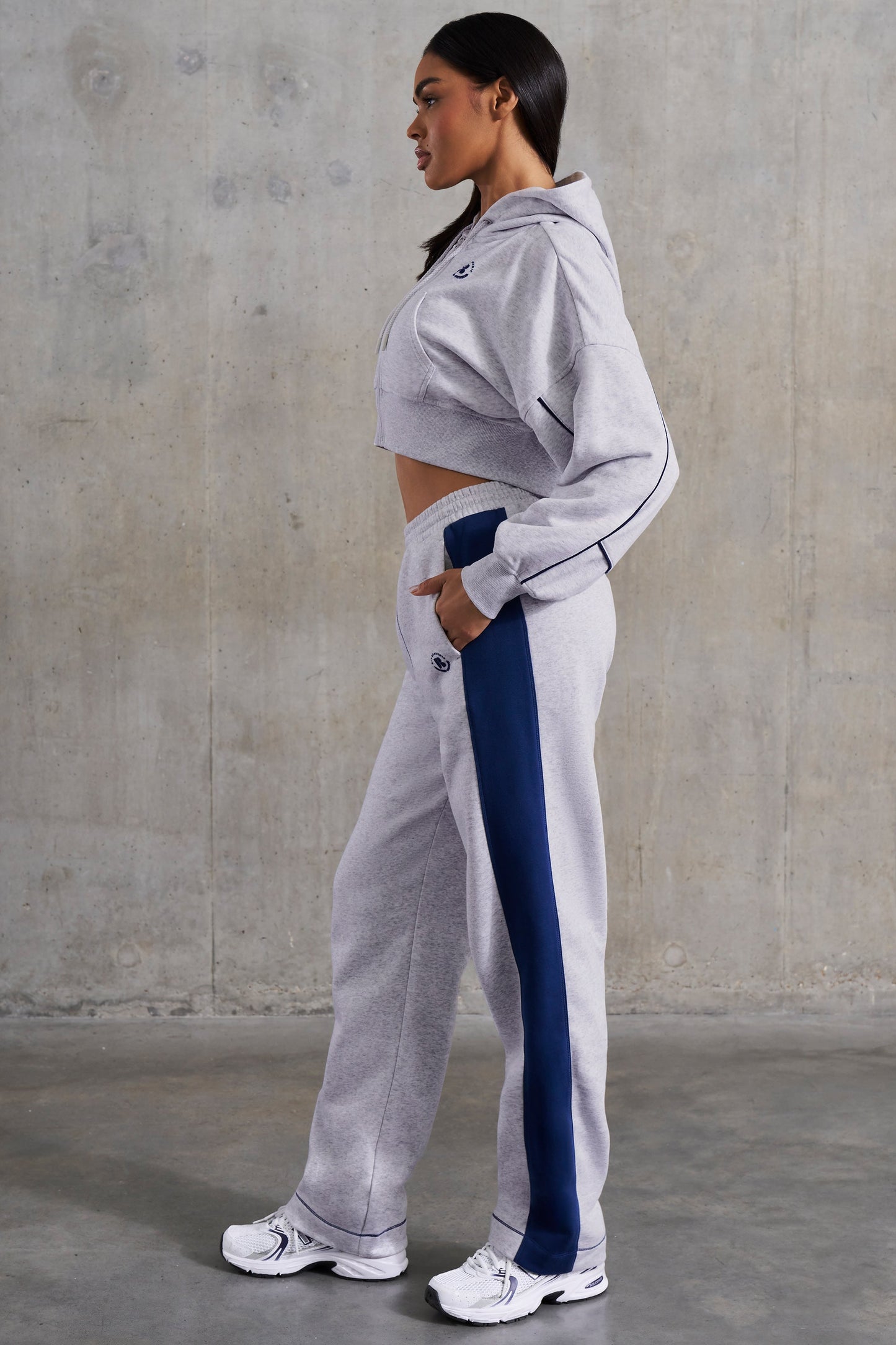 Wide Leg Sweatpants in Heather Grey
